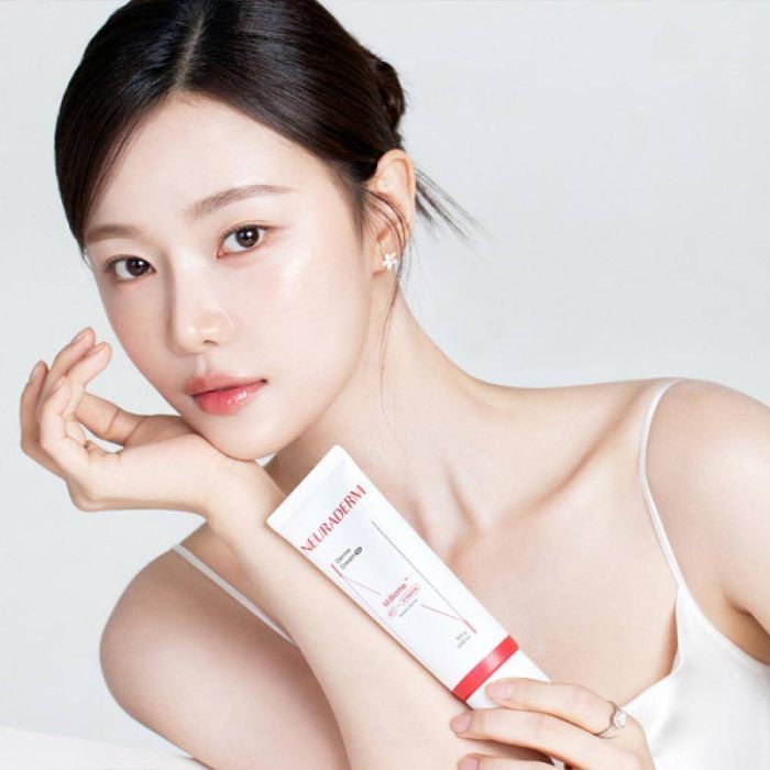 https://cdn.zochil.shop/aa791d35-1a02-42a3-912f-c8686a42347a_t700.jpg