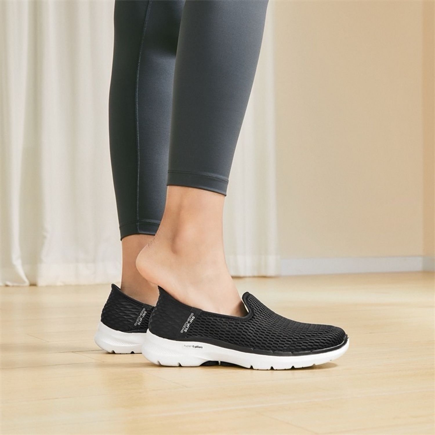 SKECHERS Пүүз