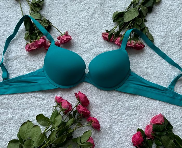 Full cup bra green