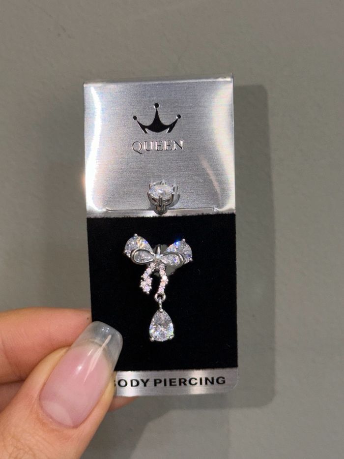 Хүйсний ээмэг