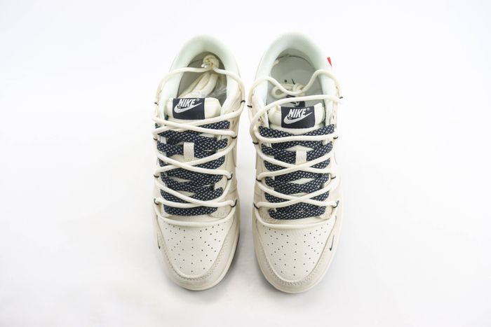 Nike SB Dunk Low 216