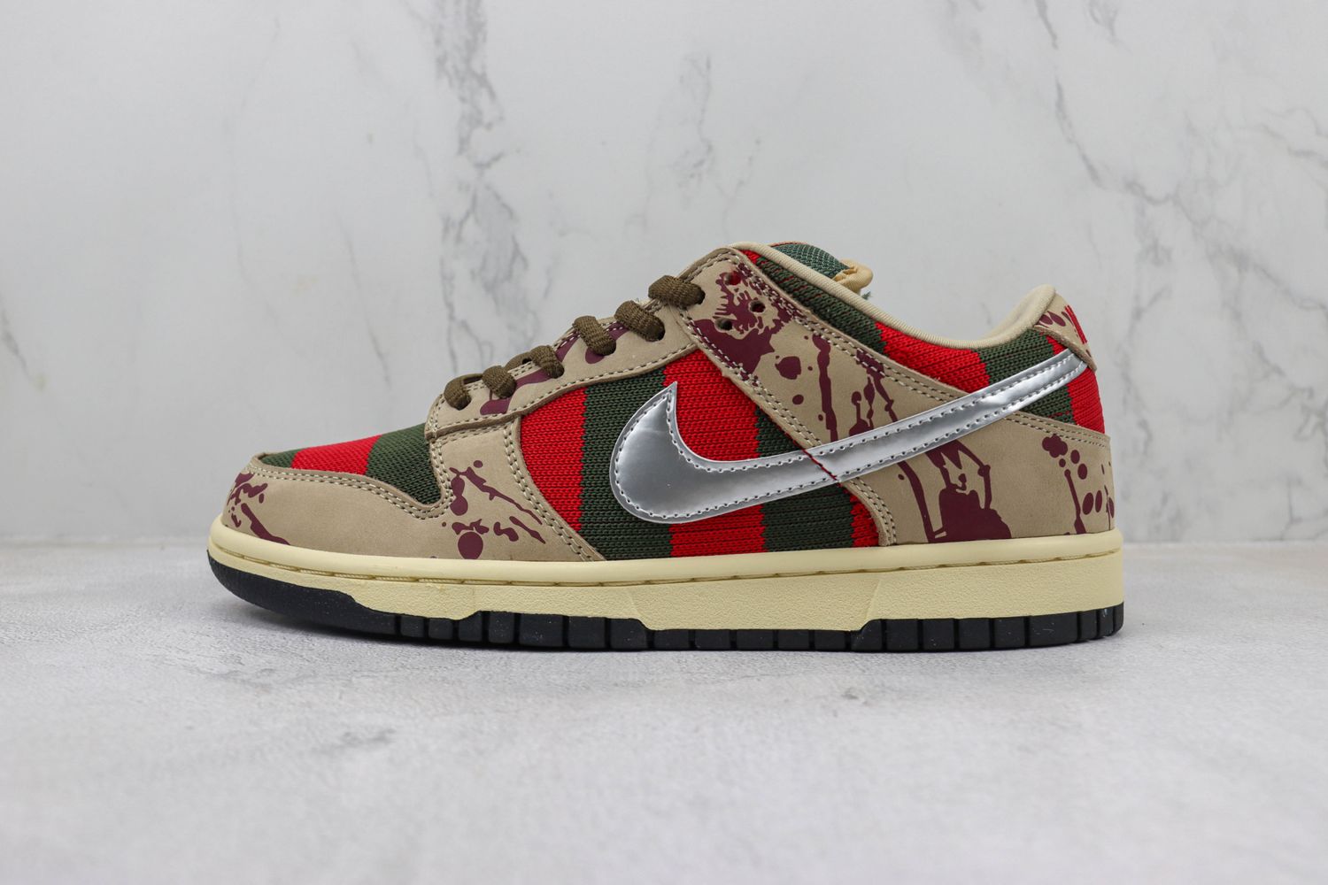 NK Dunk SB Low " Freddy Krueger "