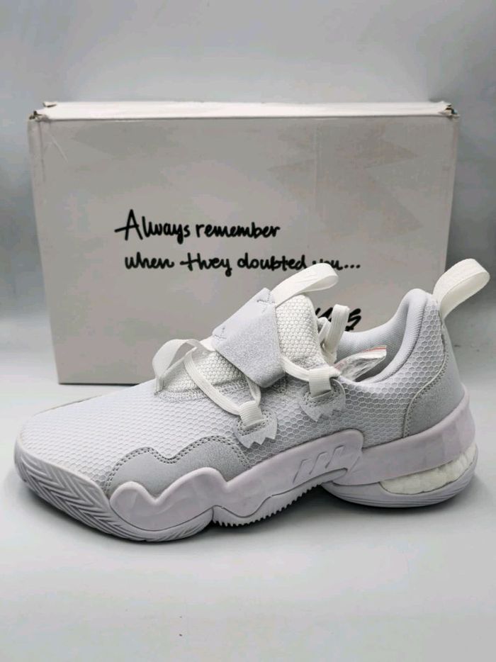 Adidas Trae Young GX6819