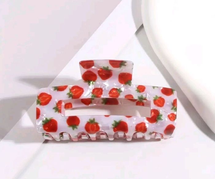 Хавчаар гүзээлзгэнэ