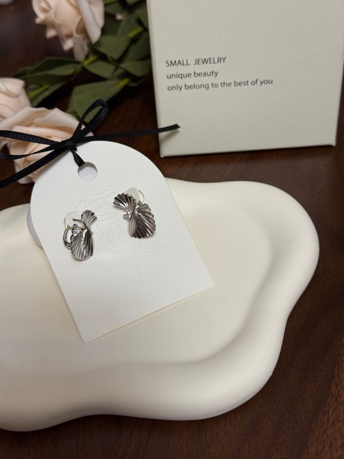 LUM SILVER EARRINGS