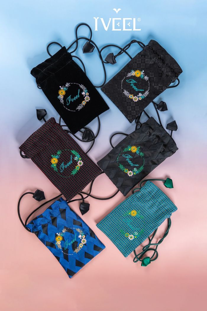 Утасны торгон цүнх