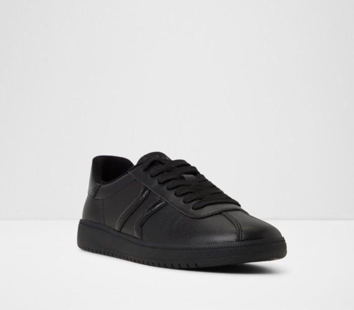 CHICSNEAKER-1-BLACK-L Perf Shoes