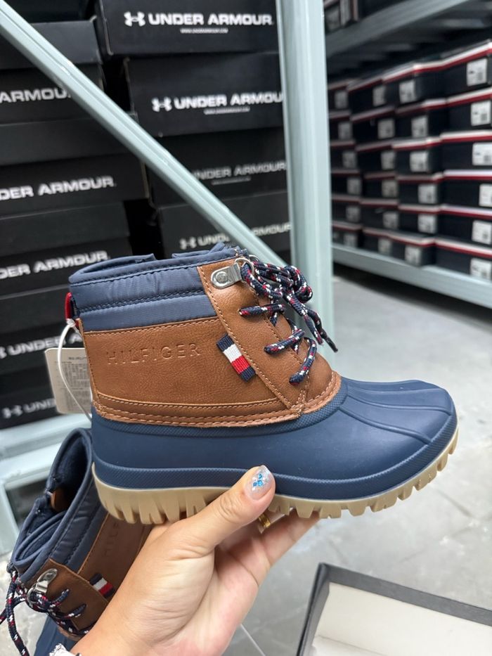 Tommy Hilfiger гутал