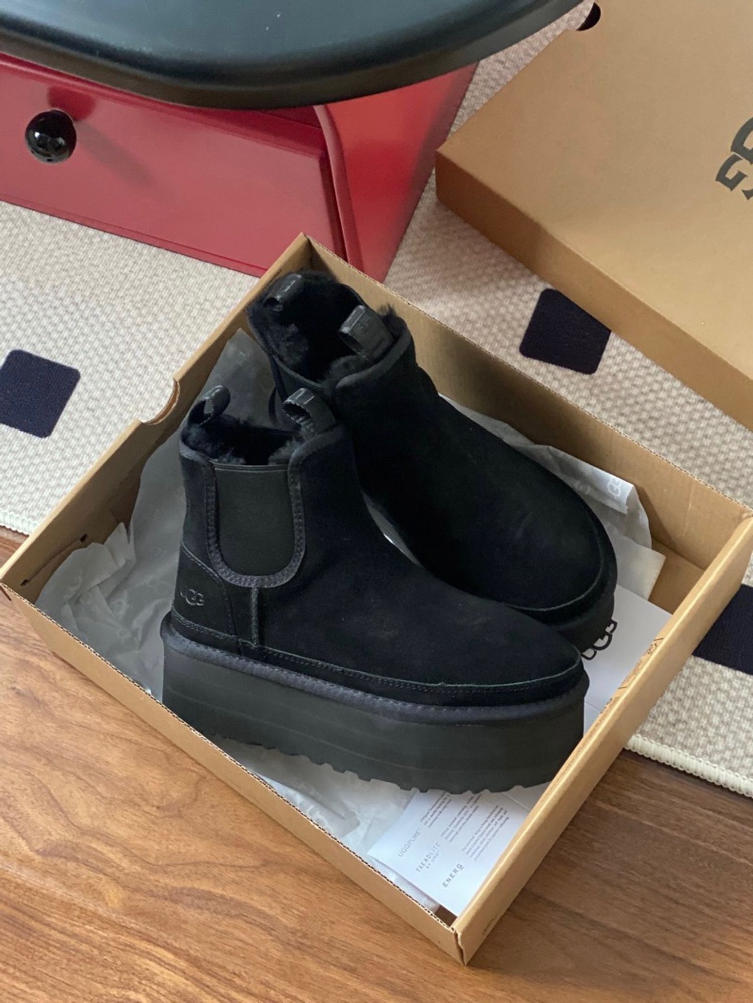 UGG Chelsea Platform Boots