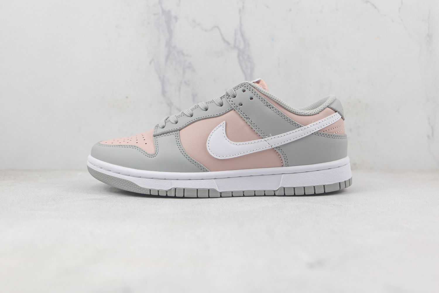 Nike Dunk Low 'Soft Grey / Pink'