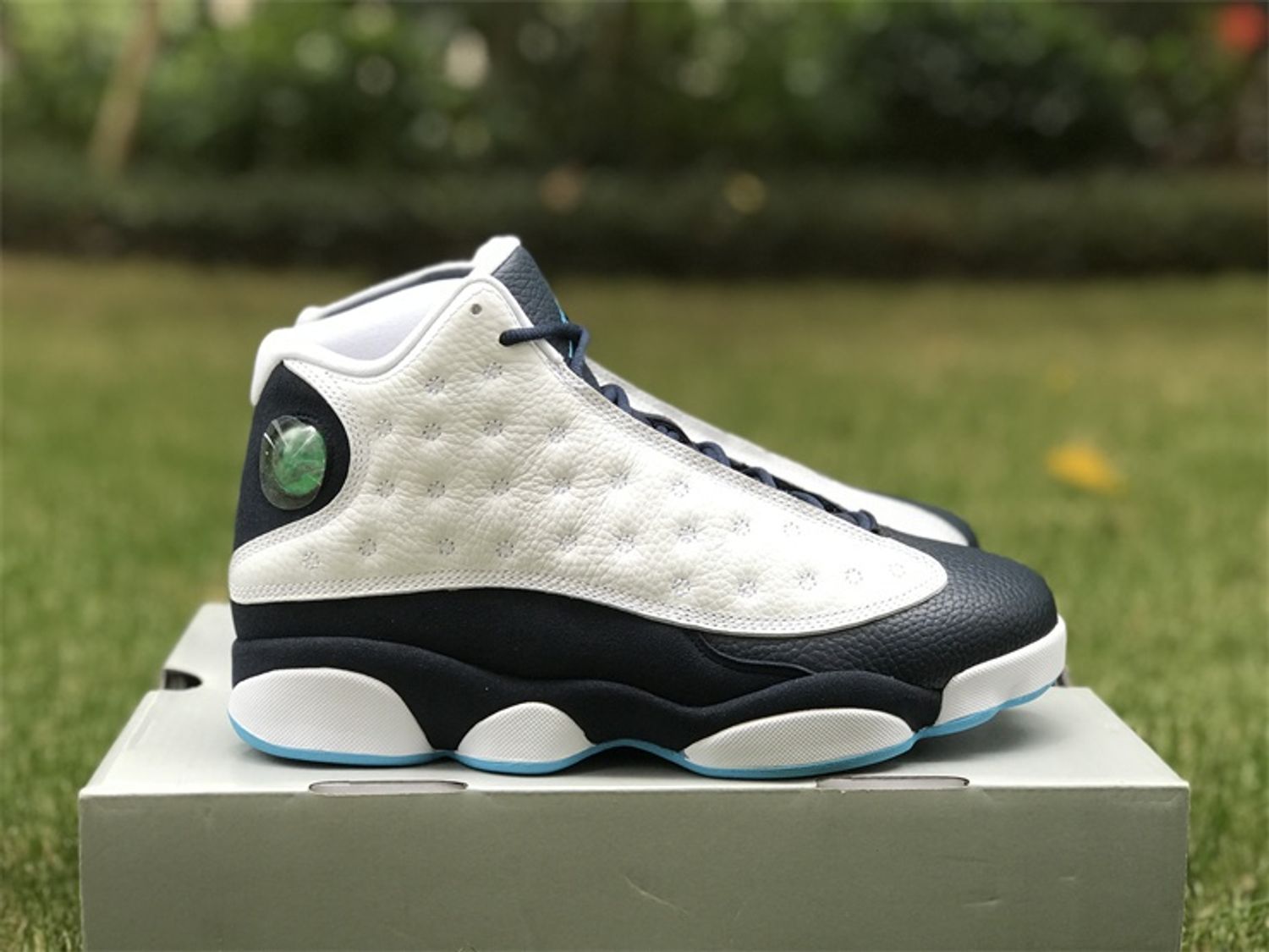 Air Jordan 13 “Obsidian”