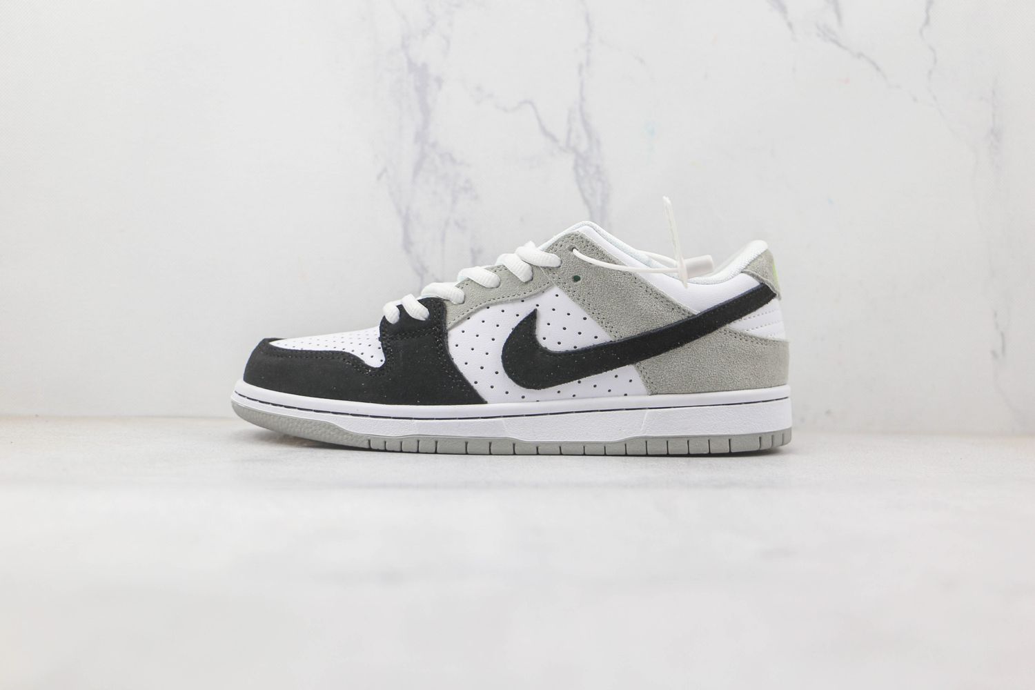 Nike SB Dunk Low “Chlorophyll”