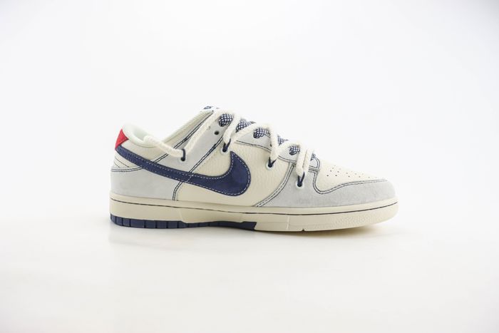  Nike SB Dunk Low x  The North Face 27