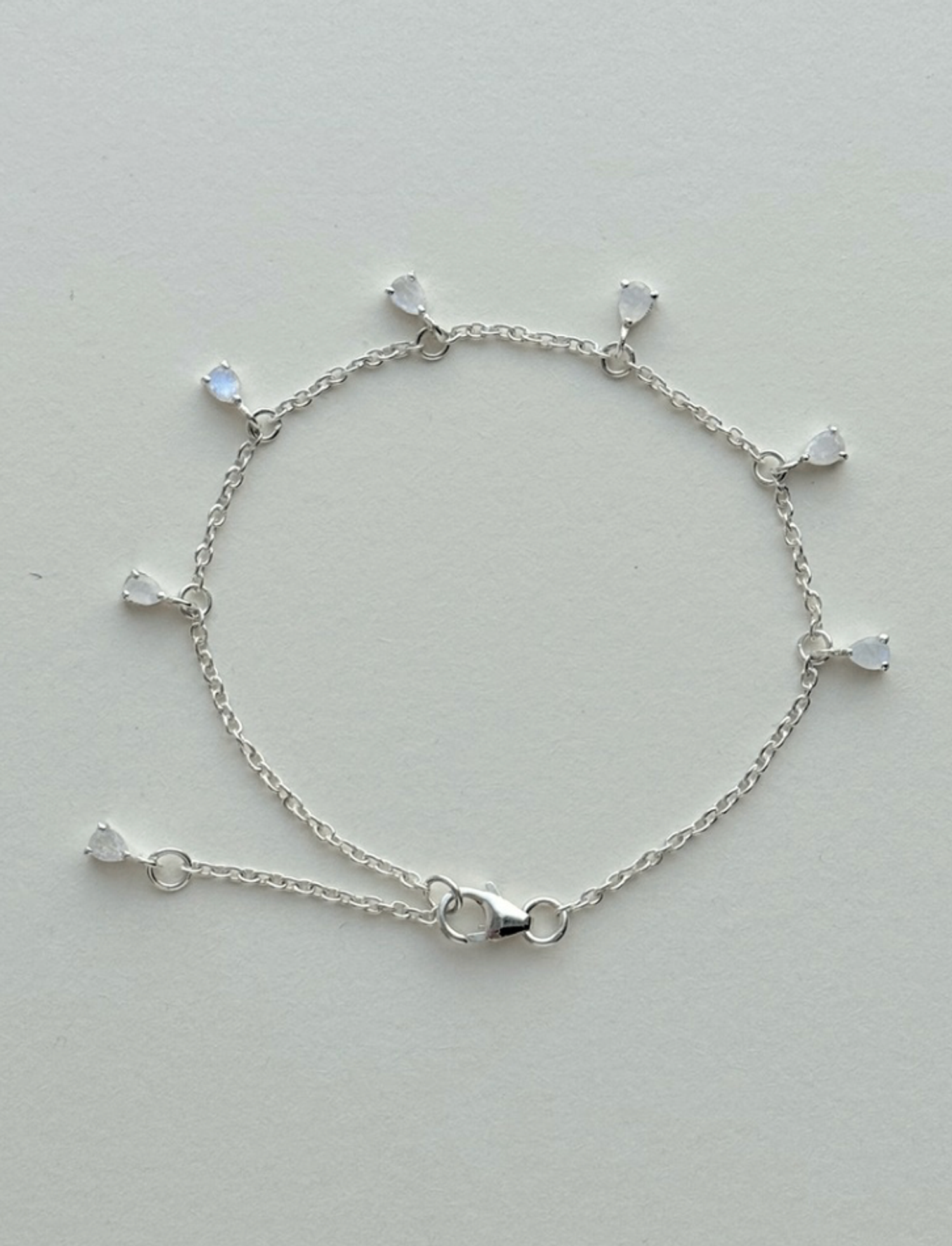 Water drop Moonstone bracelet/ Сарны чулуун бугуйвч