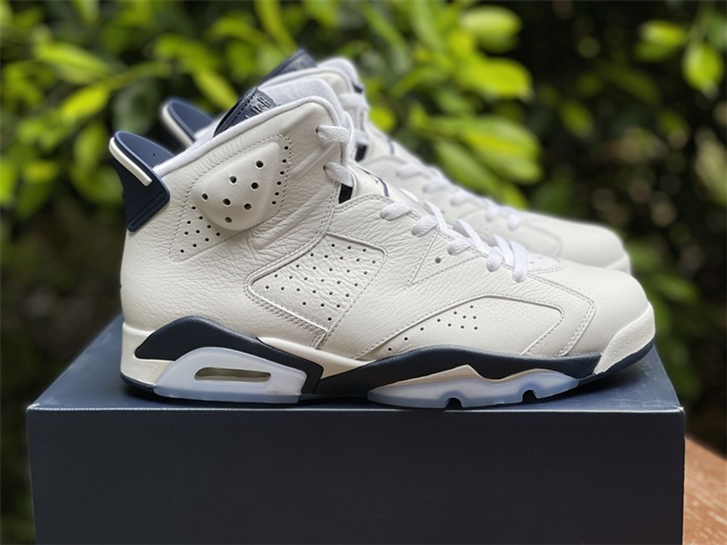 Air Jordan 6 “Midnight Navy”
