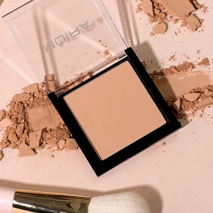 Moira lavish pressed finishing powder 500, Medium