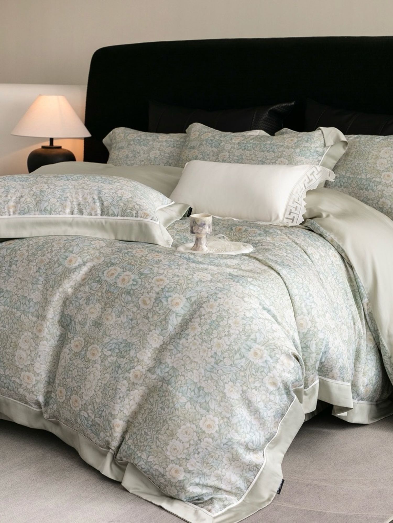 https://cdn.zochil.shop/aed0435d-983d-4328-bd53-64d2ada3a816_t1500.jpg