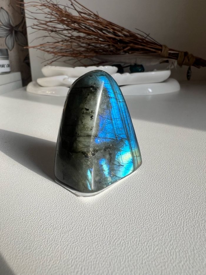 Лабрадорит freeform