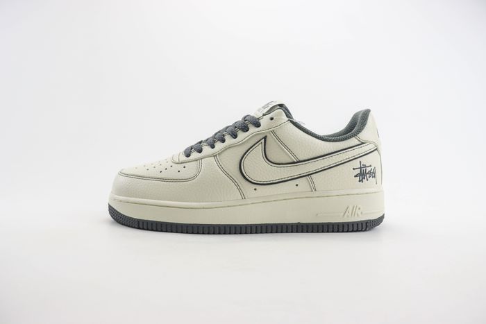 Nike Air Force 1 Low x Stussy 136