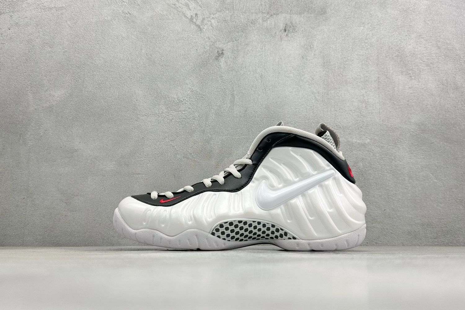 Nike Air Foamposite Pro 'Chrome White'