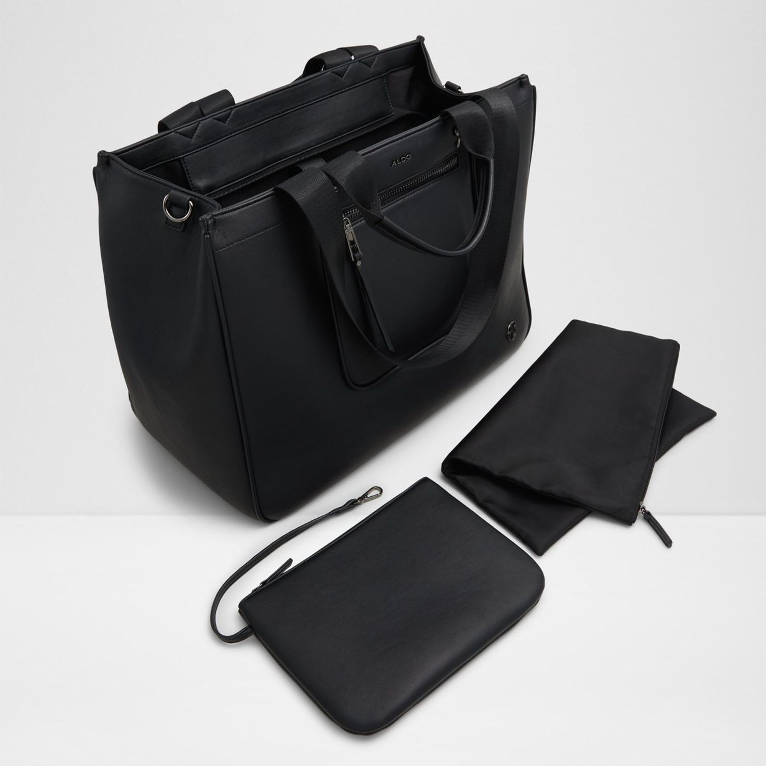 https://cdn.zochil.shop/b01e9392-3f04-48b8-ac59-3d94eee3ff4c_t1500.jpg