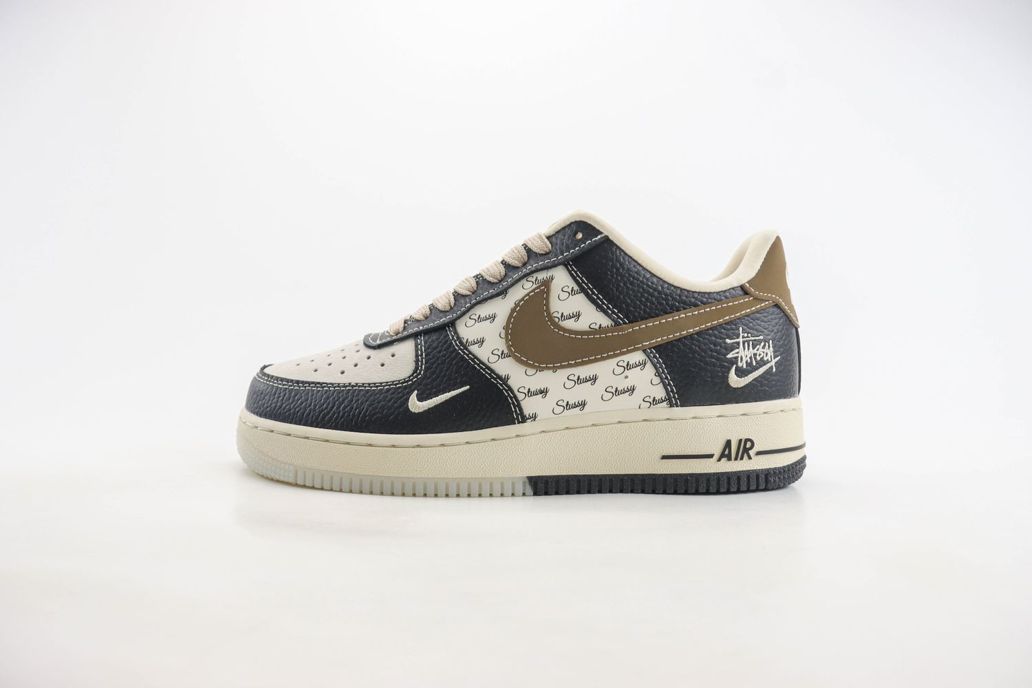 Nike Air Force 1 Low x Stussy 70