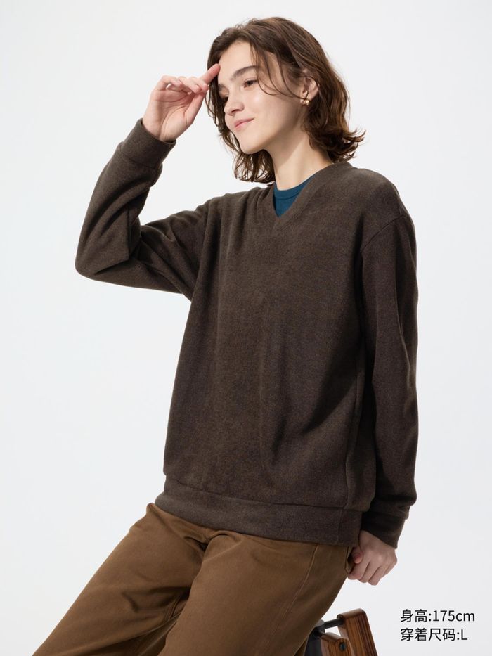UNIQLO гурвалжин захтай цамц