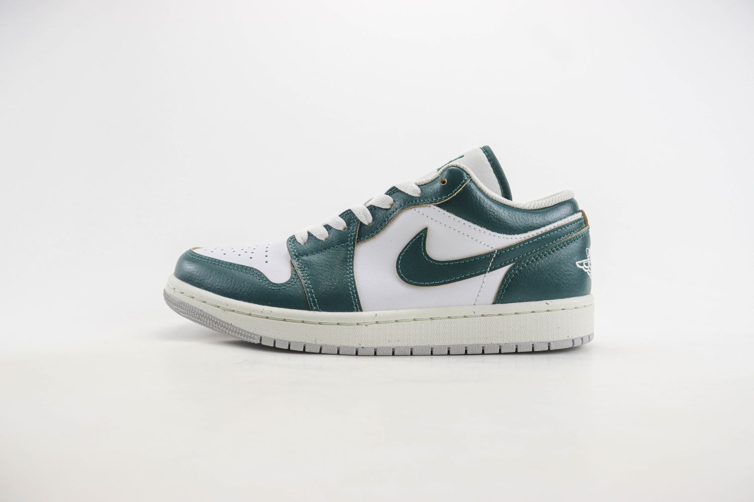 Jordan 1 Low SE Oxidized Green