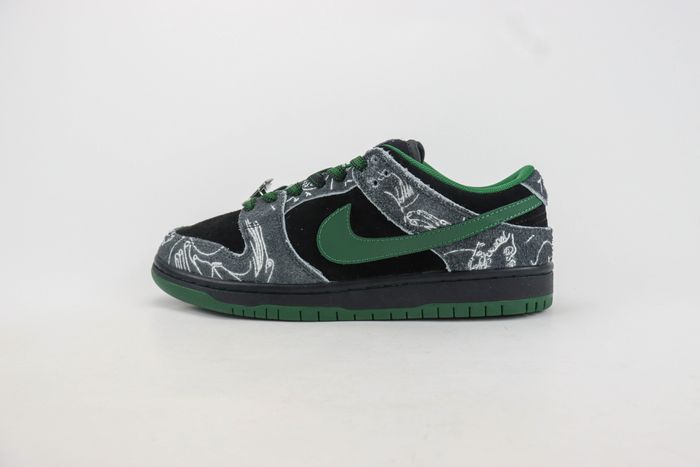 Nike There Skateboards x Dunk SB Low Black Gorge Green 