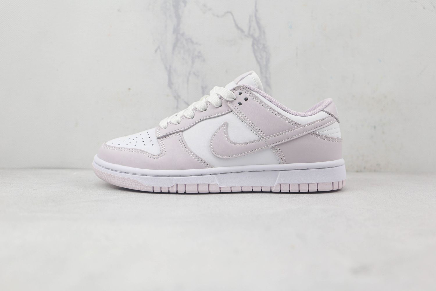 Nike Dunk Low “Light Violet”