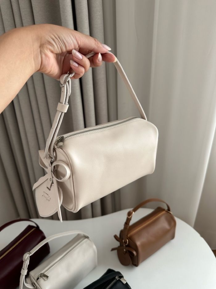 “Milkbun”-Cream white