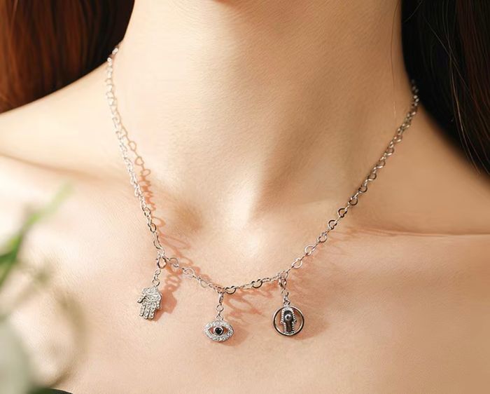 Мөнгөн сахиуснууд