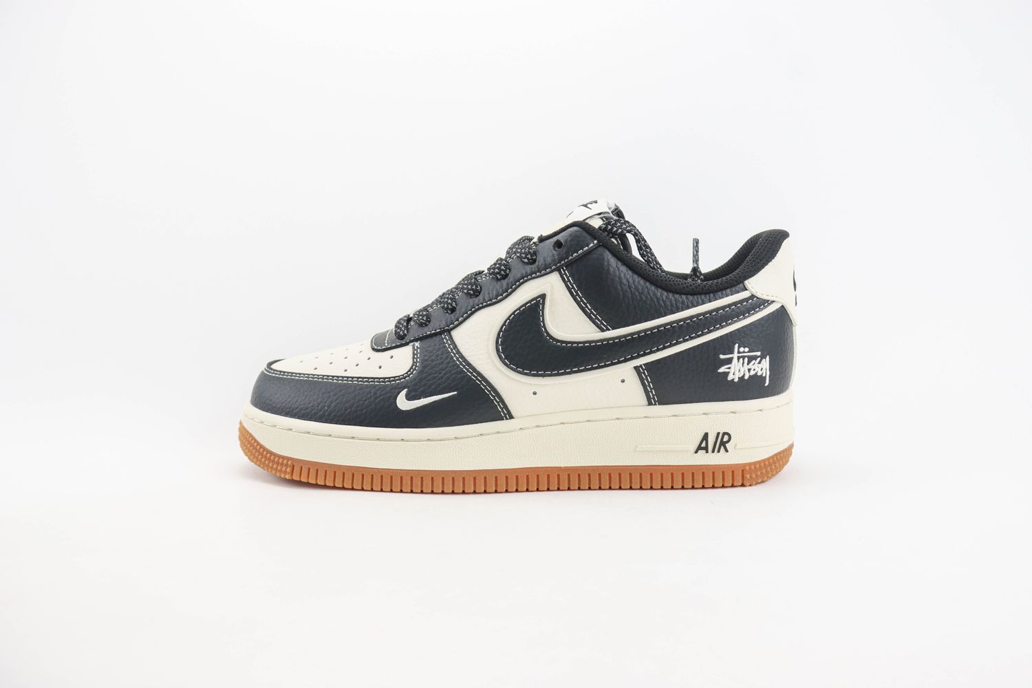 Nike Air Force 1 Low x Stussy 125