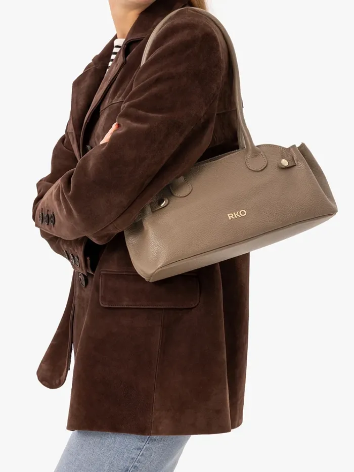 Beige leather baguette bag