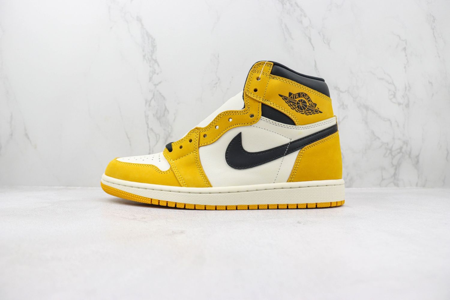 Jordan 1 Retro High OG Yellow Ochre