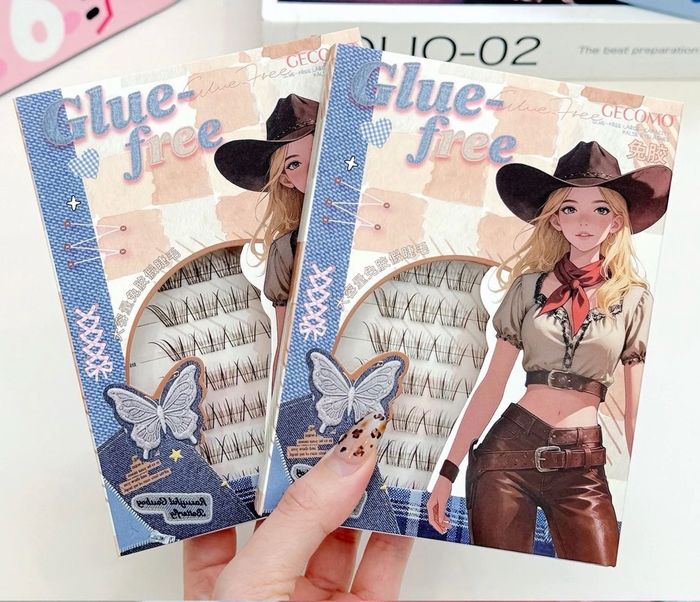 Наадаг сормуус 