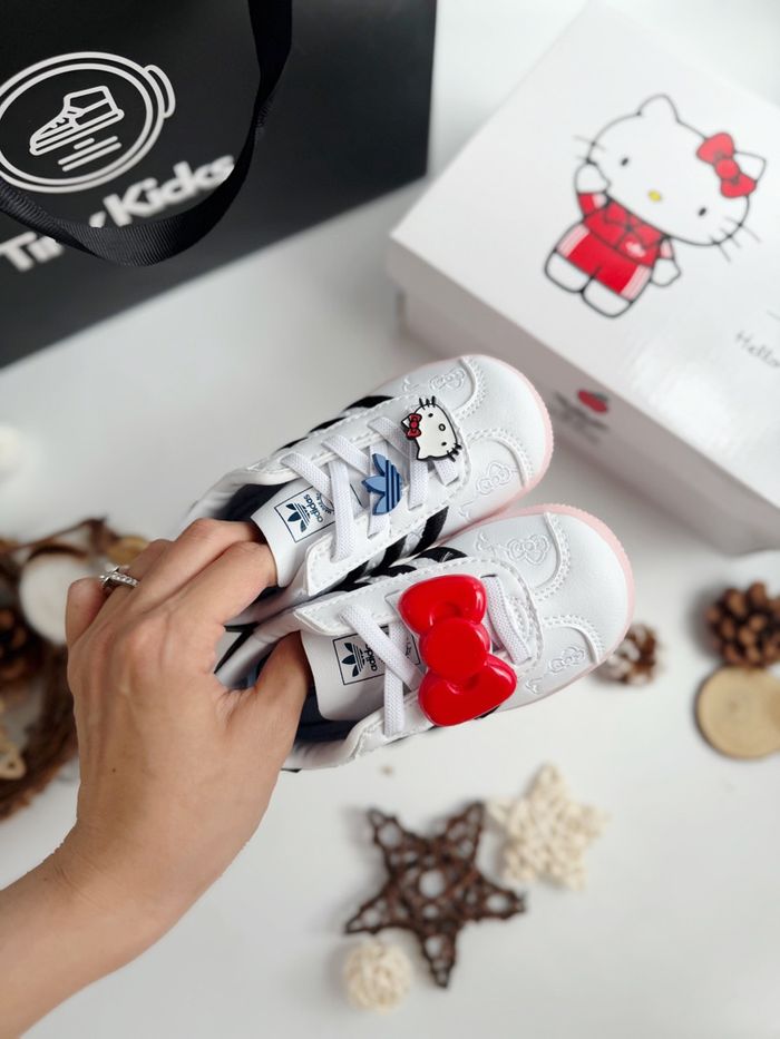 Adidas Gazelle Hello Kitty