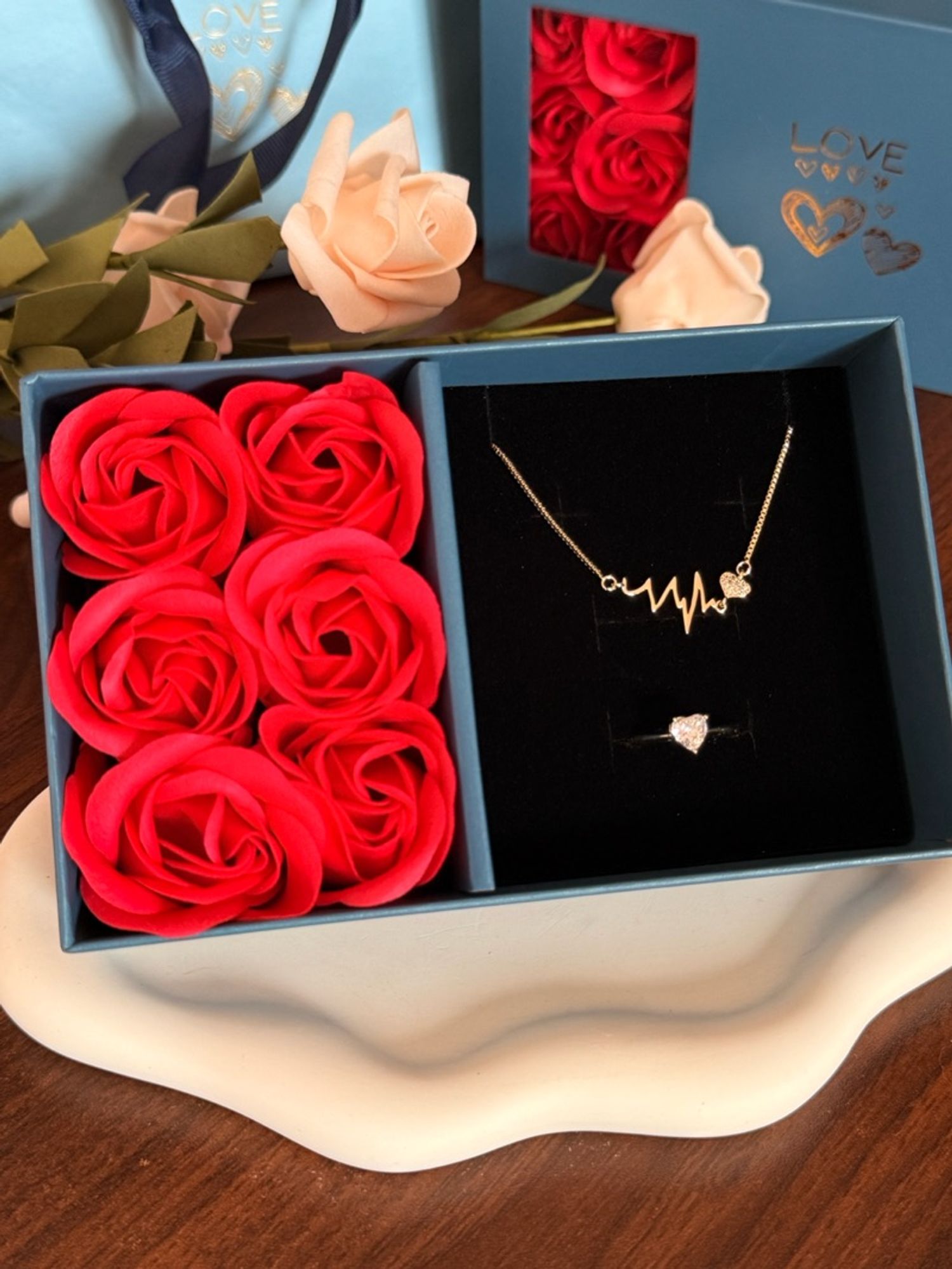 LUM GIFT SET 🌹 #7