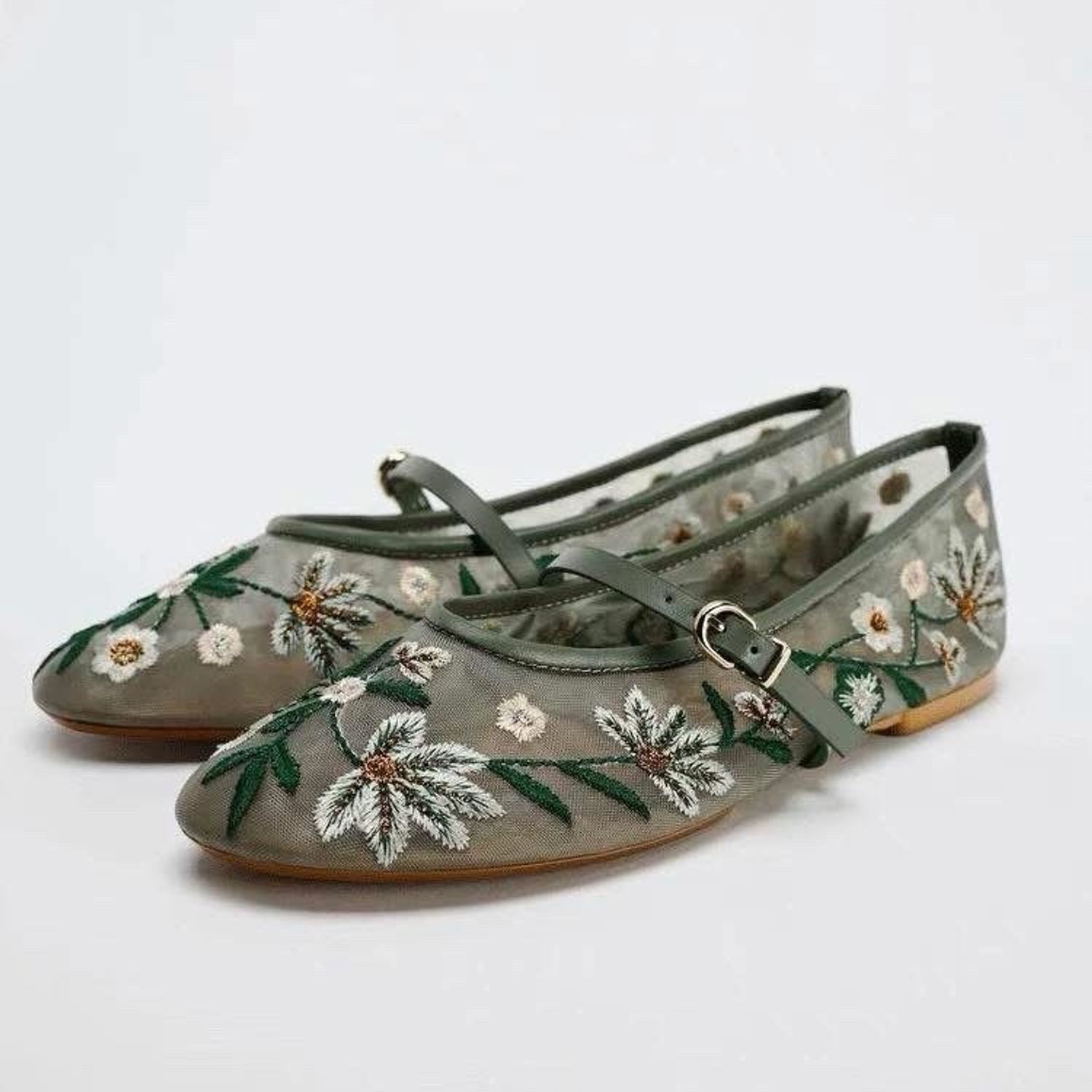 zara hatgamaltai ballerina