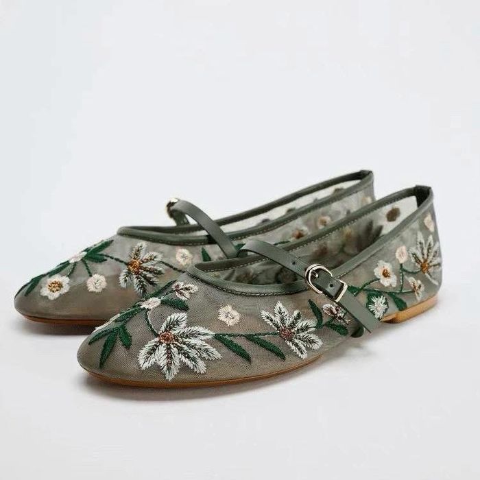 zara hatgamaltai ballerina