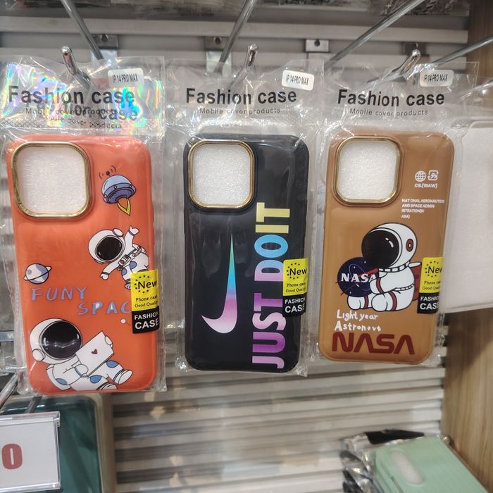 iPhone 14 ProMax Зурагтай Бөмбөгөр Кэйс