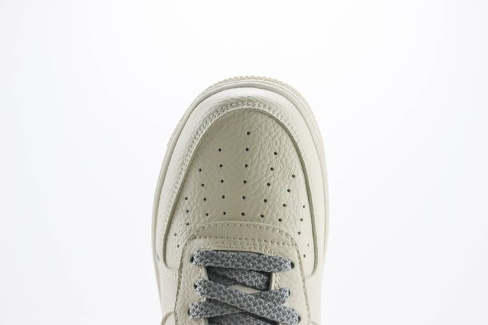 Nike Air Force 1 Cream White