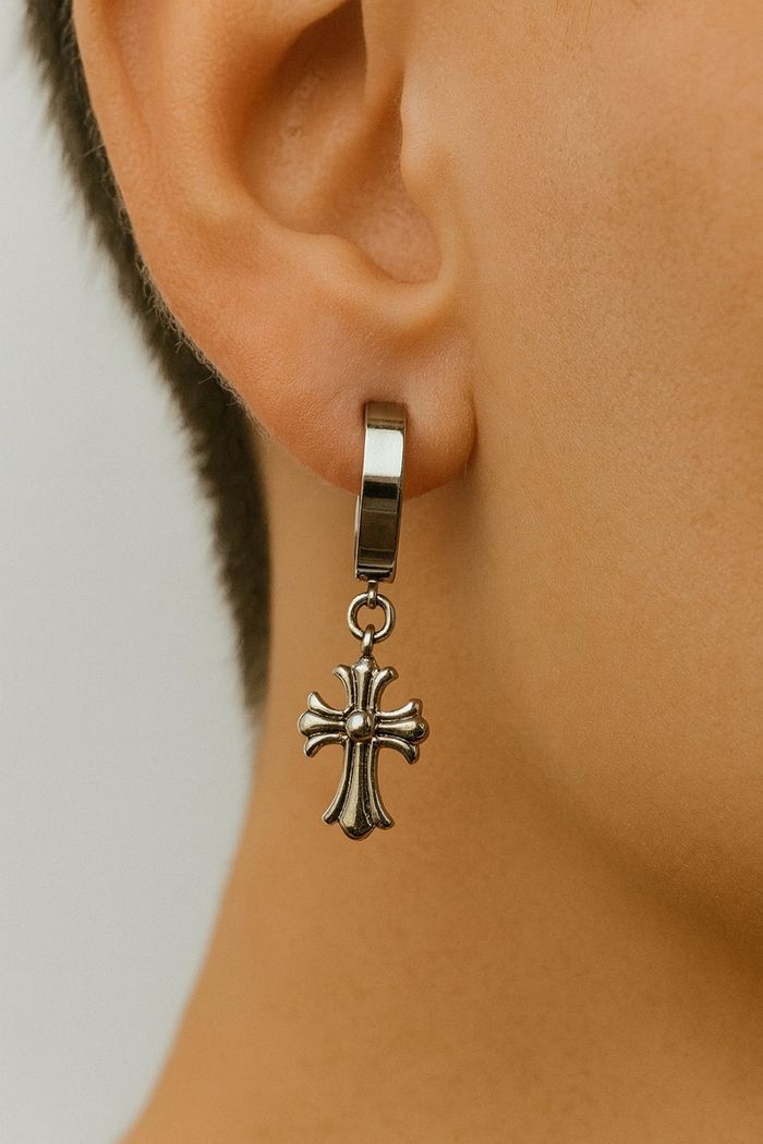 Эрэгтэй ээмэг