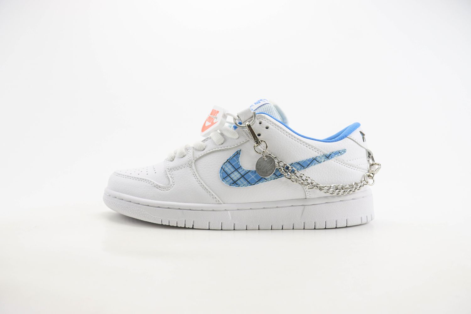  Nike SB Dunk Low 205