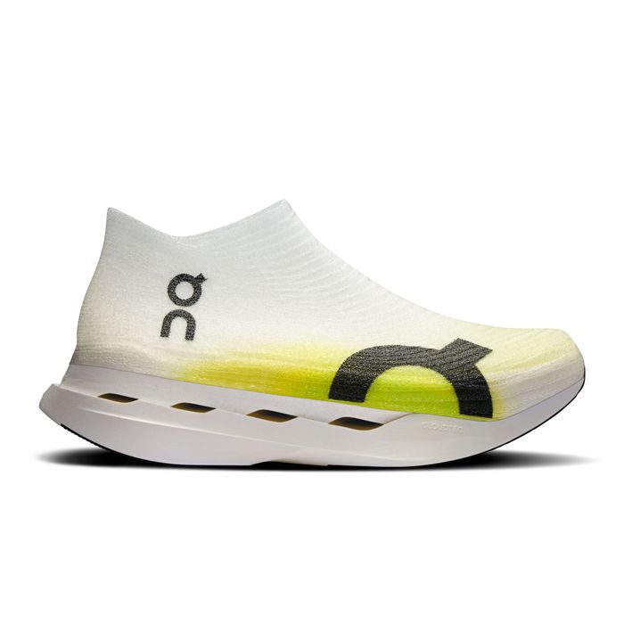 ON | Cloudboom Strike LS