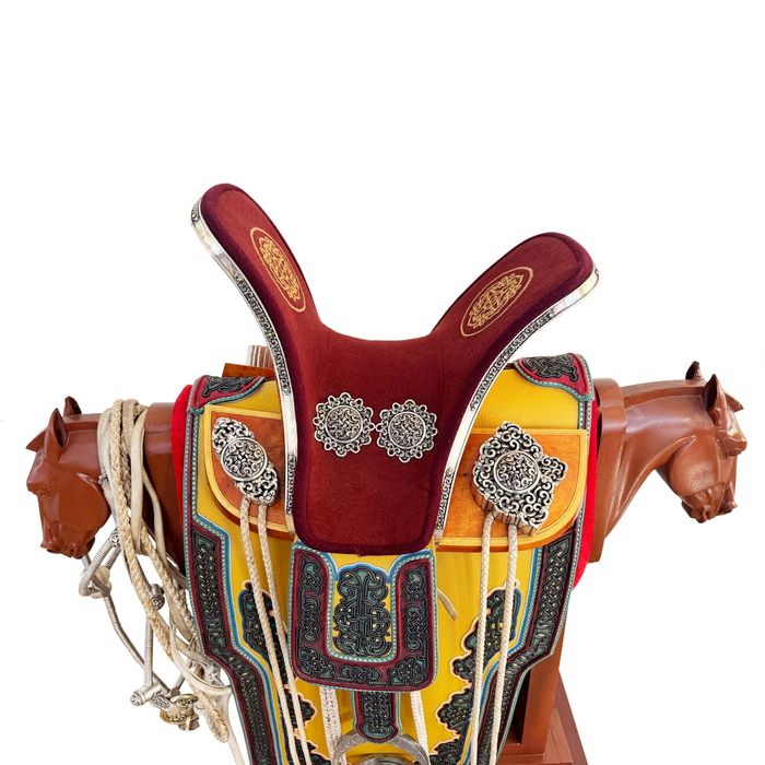 Мөнгөн эмээл - Мөнгөн талст урлан