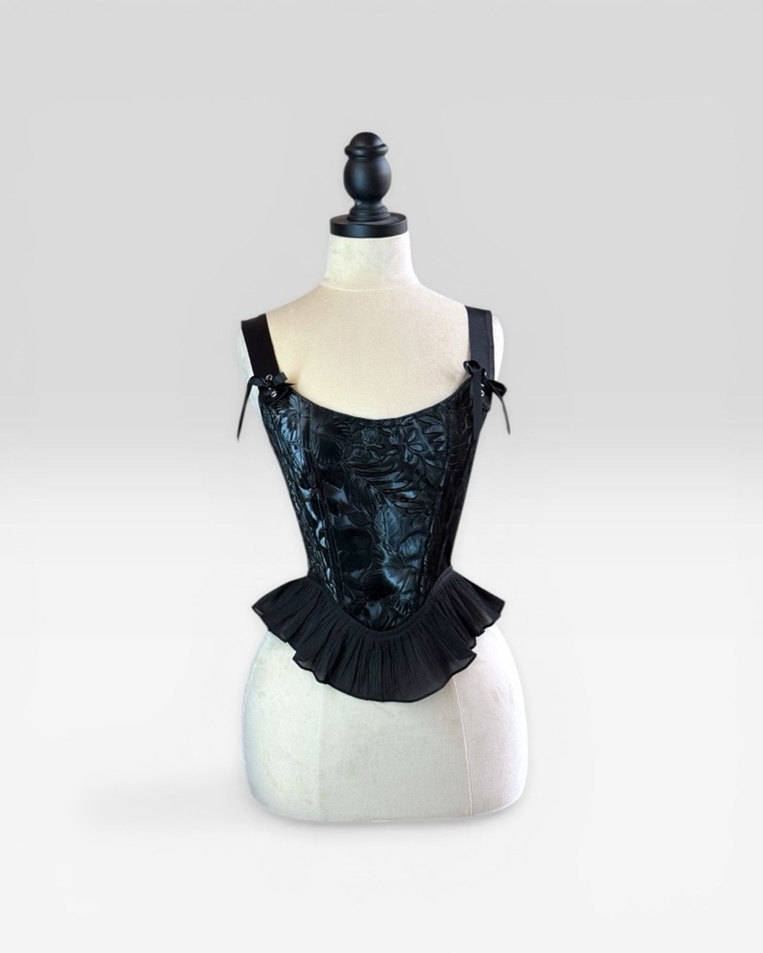 Floral embossed leather - Full