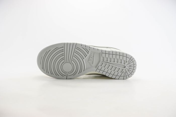 NK SB Dunk Low Retro "DIY 01 