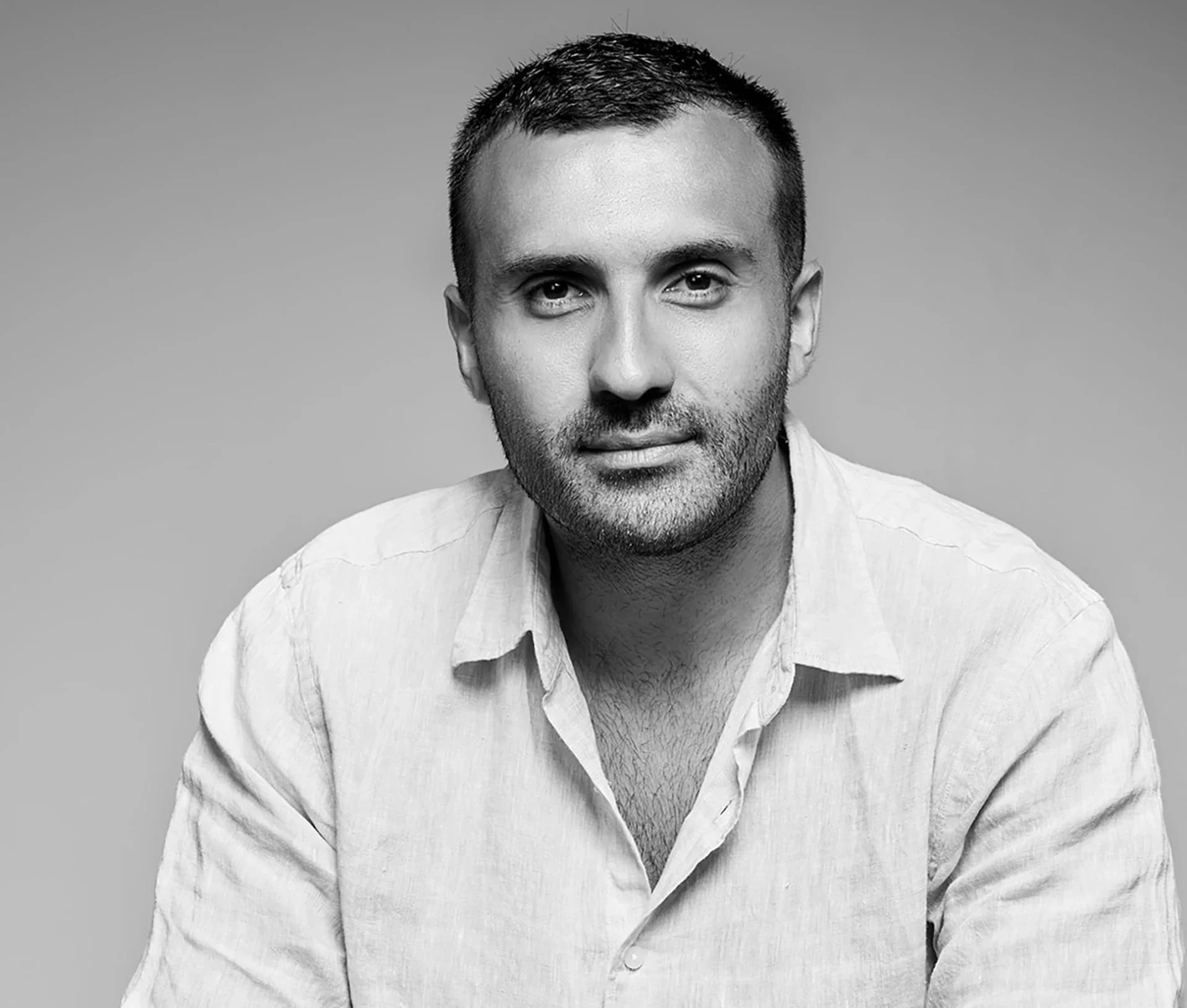 uklash бүтсэн түүх (Meet the Founder)