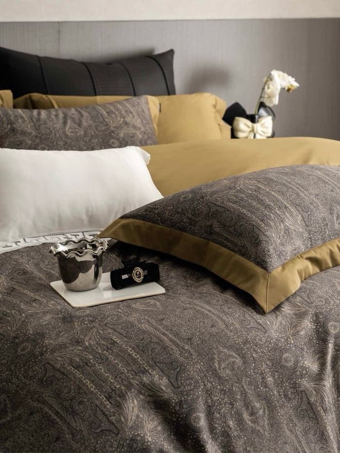 https://cdn.zochil.shop/b4bbee15-63d0-421b-b88e-ef8433c1f2df_t700.jpg
